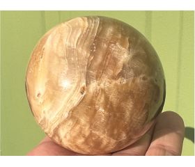 Aragoniet bol uit Madagaskar