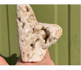 Gekristalliseerde Aragoniet sculptuur half gepolijst uit Indonesië