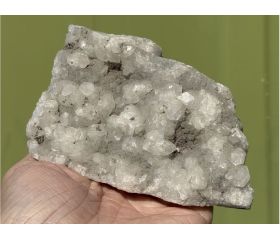 kneusjeshoek Apofyliet kristallen  Chalcedoon