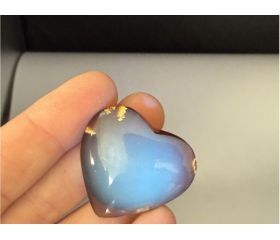 Indonesische Blauwe Barnsteen - Amber UV actief hartje 