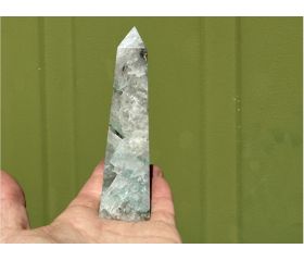 Papagoiet met Ajoiet en Chrysocolla uit Peru obelisk