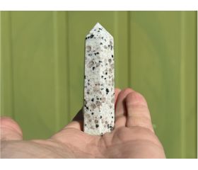 Kiwi Jaspis obelisk punt 