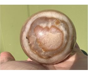 Aragoniet bol uit Madagaskar