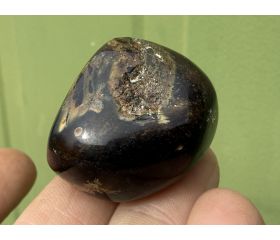 Kneusjeshoek Amber - Blauwe Barnsteen uit Indonesië 